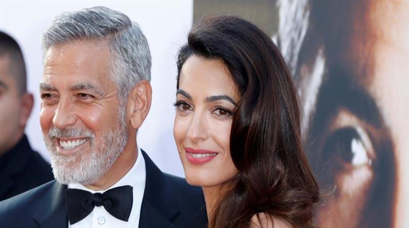 George Clooney y su esposan donan US$100,000 para apoyar niños inmigrantes