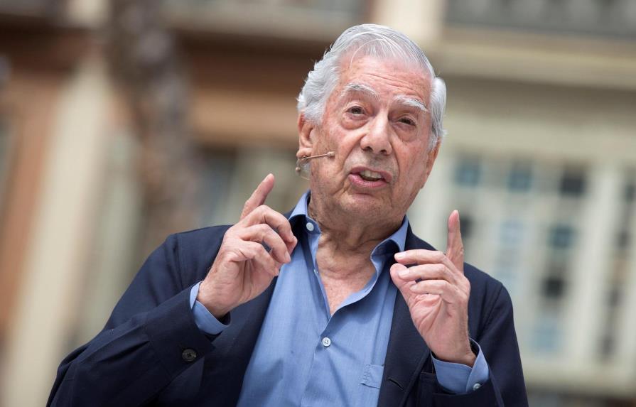  Vargas Llosa, ingresado por un hematoma y un leve traumatismo cranoencefálico