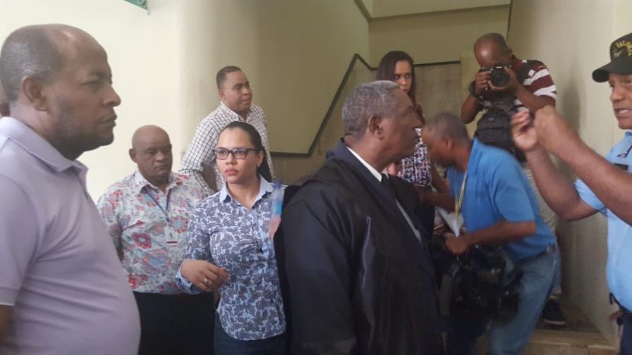 Conocerán coerción por supuesta  complicidad a esposa de exembajador Donni Santana 