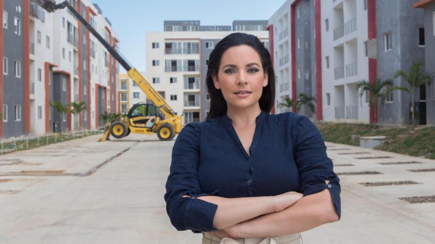 Construmedia reconoce a la arquitecta Marcelle Martínez Bonetti por aportes para la vivienda de bajo costo