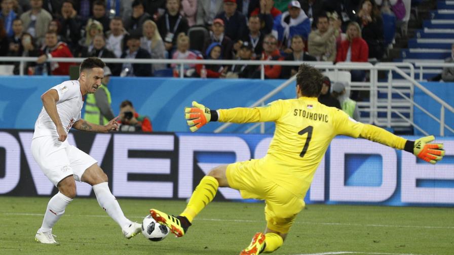 Suiza vence a Serbia por 2-1 y queda a un paso de octavos del Mundial