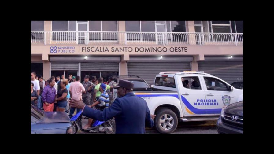 Recusación a jueza impide conocer medida de coerción a oficiales por robo de RD$1.5 millones