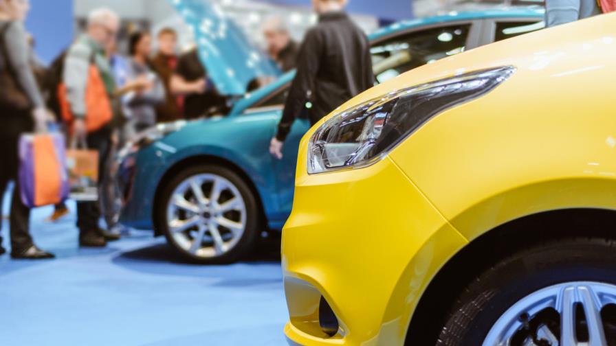 Trump fijaría aranceles 20% a carros europeos