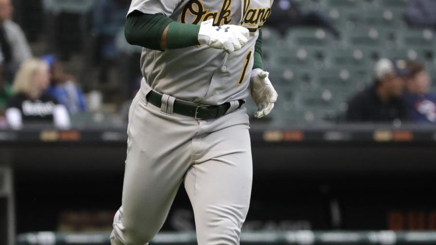 Barreto se encarga de la ofensiva de Oakland con dos jonrones para vencer a los Medias Blancas