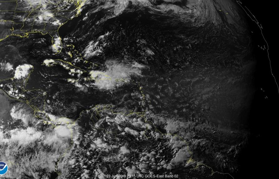 El COE amplía a 20 provincias en alerta por onda tropical asociada a vaguada