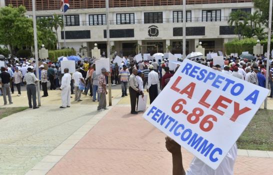 Trabajadores protestan contra modificación a ley de pensiones en perjuicio del sector construcción