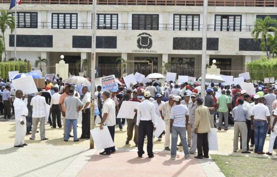 Trabajadores protestan contra modificación a ley de pensiones en perjuicio del sector construcción