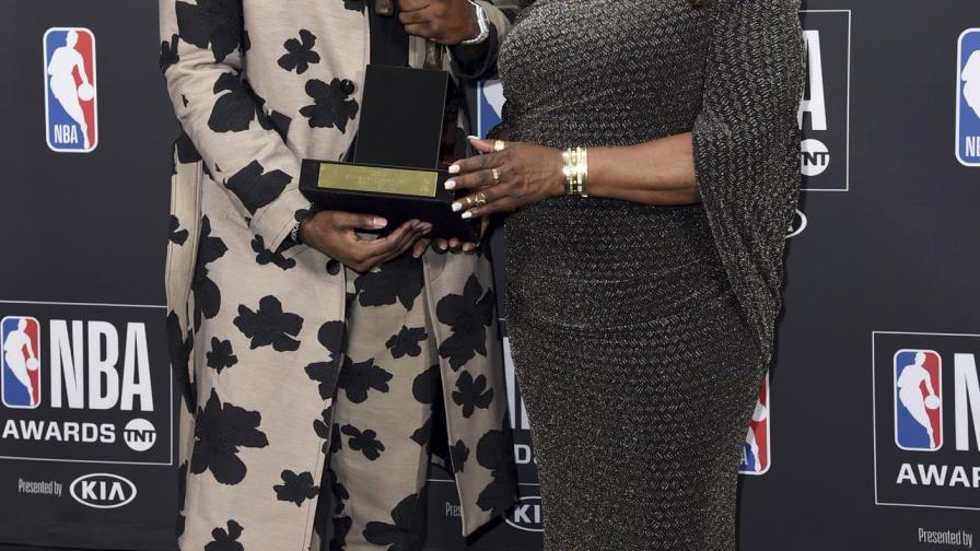 El MVP James Harder: “Mi madre era mi pilar en los buenos y malos tiempos” El MVP James Harder: “Mi madre era mi pilar en los buenos y malos tiempos”