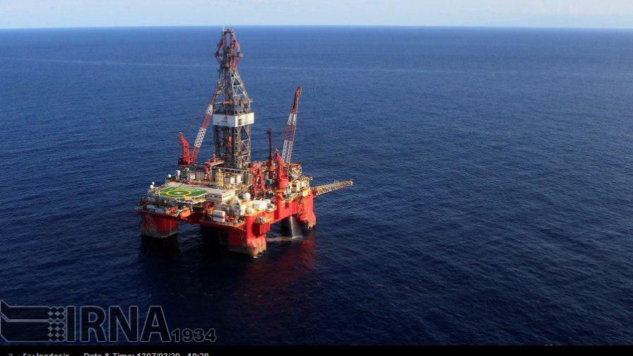 EE.UU. exige al mundo dejar de comprarle petróleo a Irán