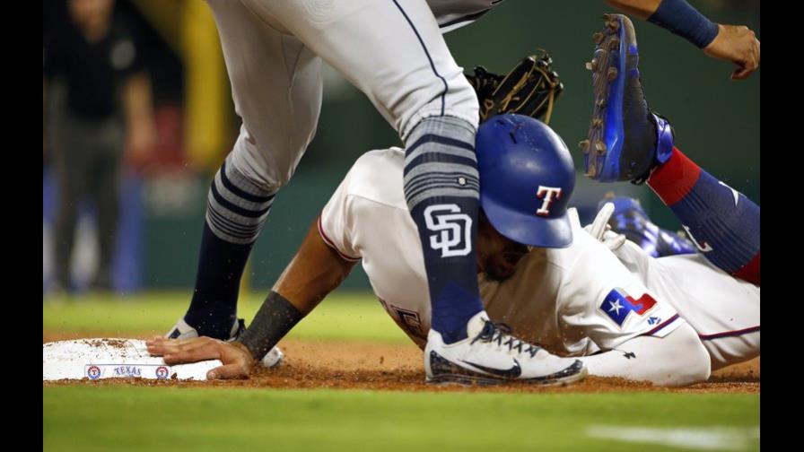 Los Vigilantes de Texas colocan a Ronald Guzmán en la lista de lesionados