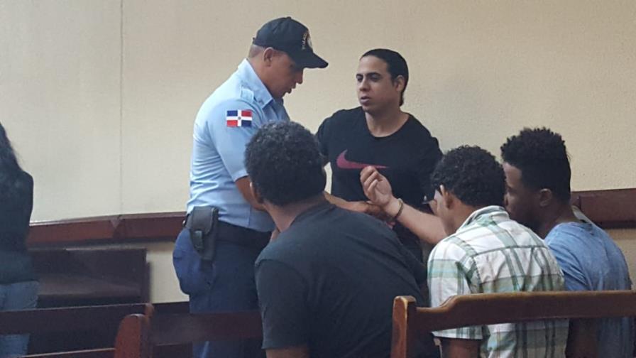 Juez envía a prisión a propietario de bar acusado de explotación sexual de venezolanas
