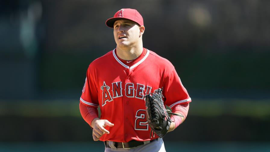 Trout y Freeman siguen arriba en encuesta de MLB sobre el JMV