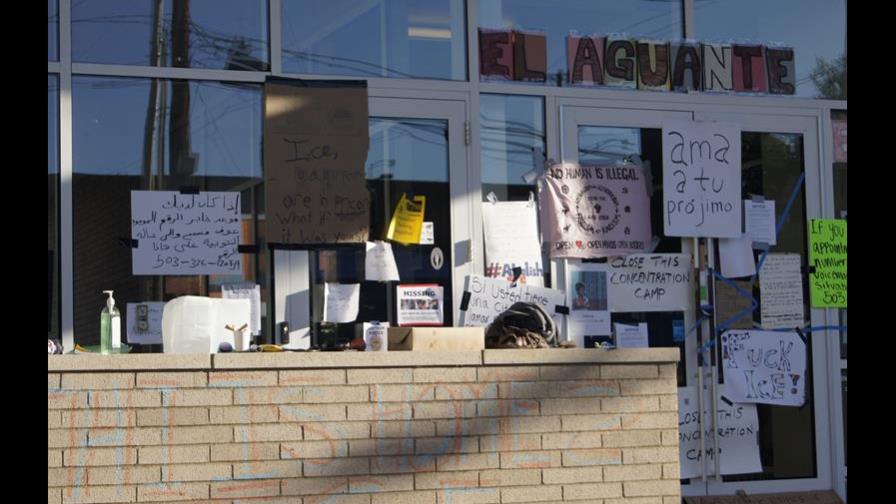 Un tribunal de EE.UU. ordena que se reúna a las familias de inmigrantes separados