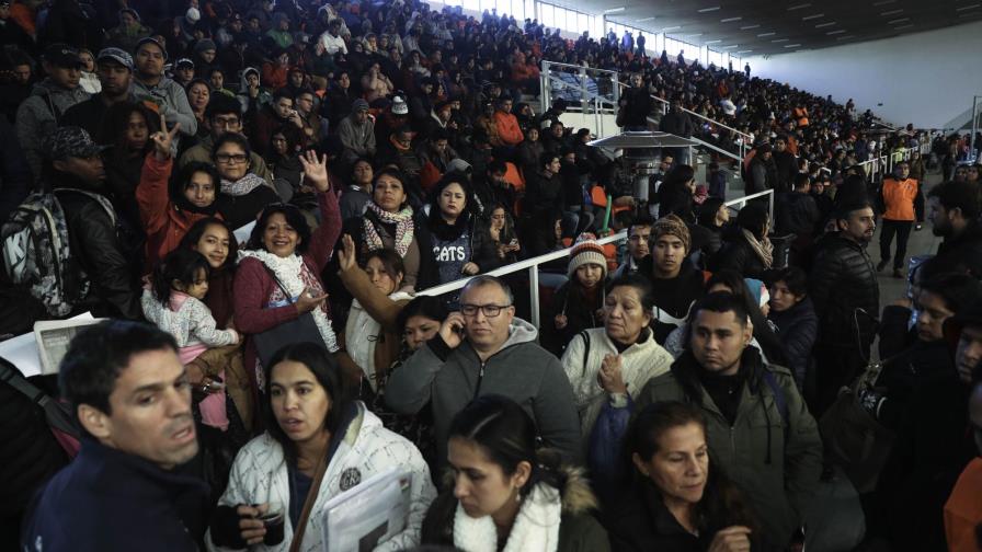 Chile entrega 3,000 visas a extranjeros ilegales en medio de ola migratoria