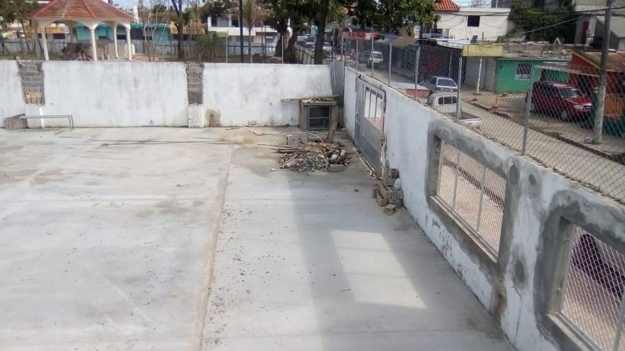 Juventud del municipio de Guerra celebra tres años sin cancha de baloncesto