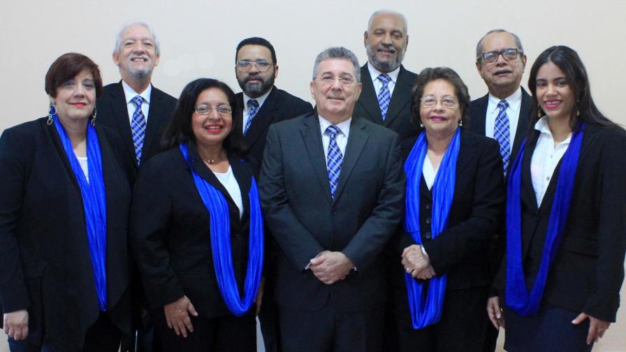 Círculo Literario Estrambote publica primer poemario