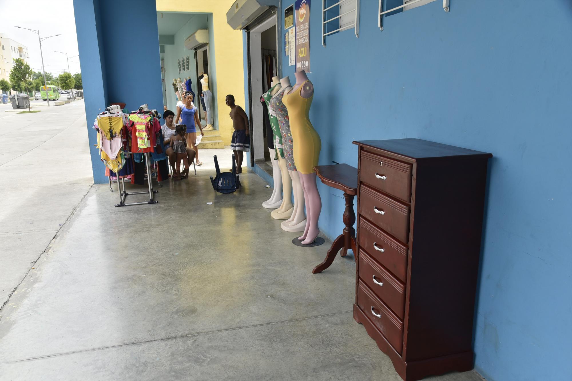 Algunas personas viven de sus negocios. (Diariio Libre/Nehemías Alvino)