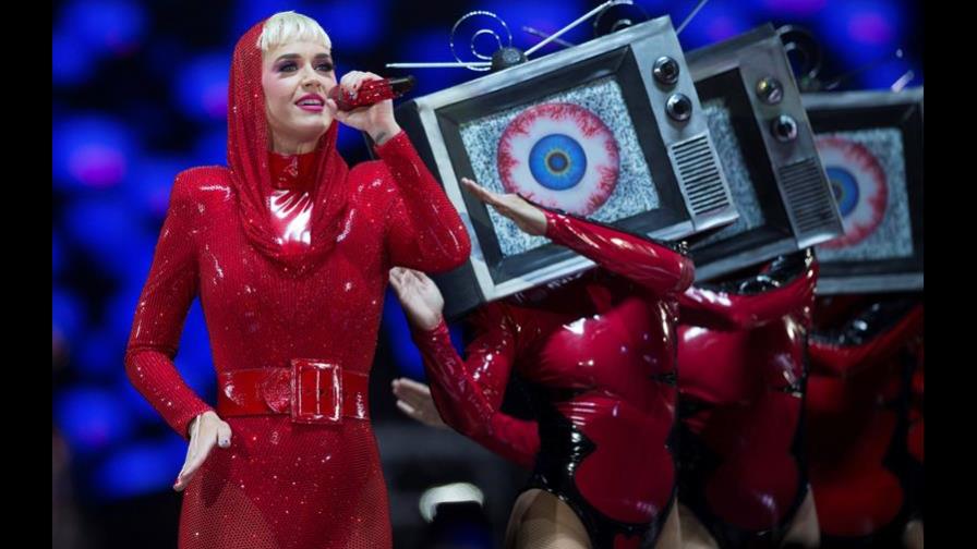 Katy Perry deslumbra en Barcelona con un concierto espectacular y excesivo Katy Perry deslumbra en Barcelona con un concierto espectacular y excesivo