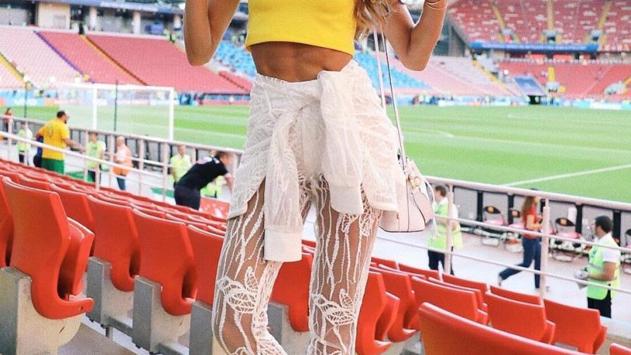 Modelo atrajo las miradas en partido Serbia frente a Brasil 