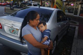  Inmigrante guatemalteca espera le devuelvan su hija en EE.UU.