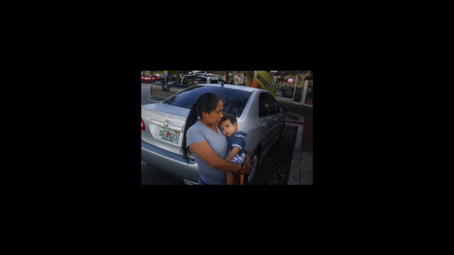  Inmigrante guatemalteca espera le devuelvan su hija en EE.UU.