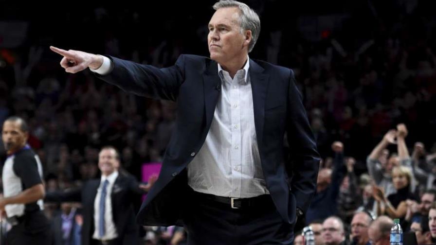 Rockets se quedan con la opción del cuarto año de contrato de Mike D’Antoni