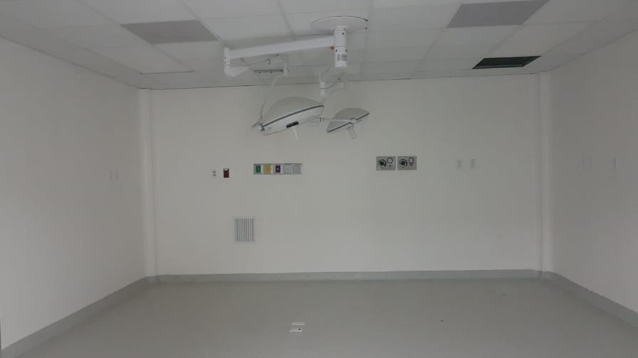 Trámites legales impiden funcionamiento de tomógrafo en hospital de Santiago Trámites legales impiden funcionamiento de tomógrafo en hospital de Santiago