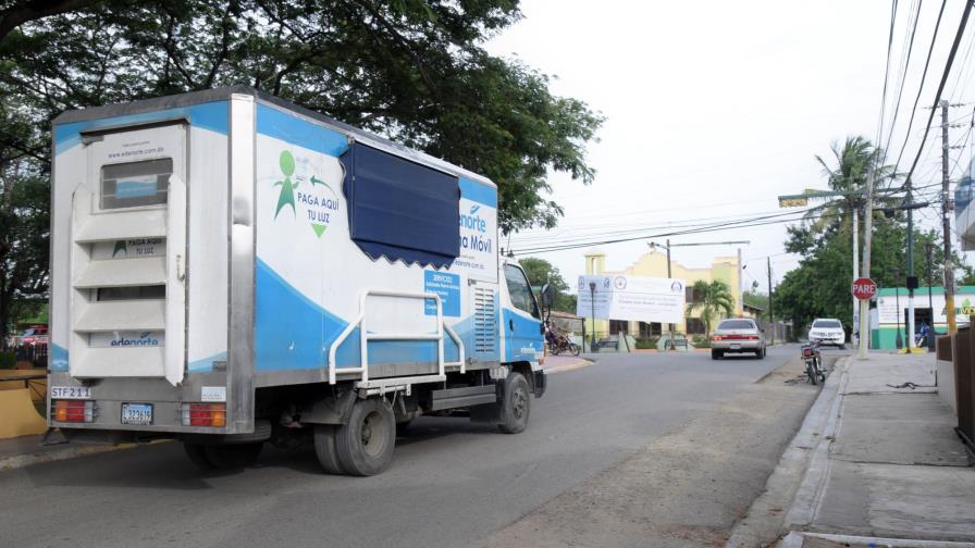En La Canela denuncian elevan tarifas eléctricas más del 100 % En La Canela denuncian elevan tarifas eléctricas más del 100 %