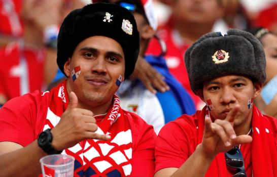 Selección panameña recibida como héroe por miles de seguidores