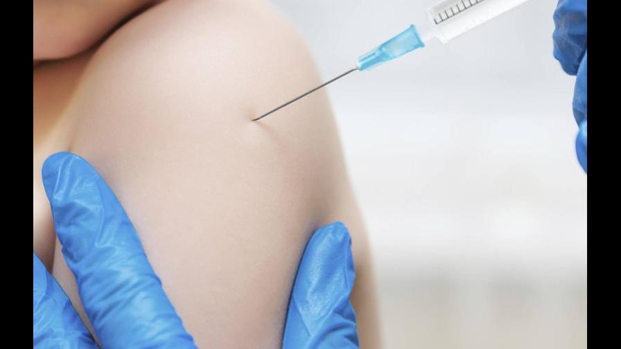 Cuba prueba una nueva vacuna propia contra tumores sólidos Cuba prueba una nueva vacuna propia contra tumores sólidos