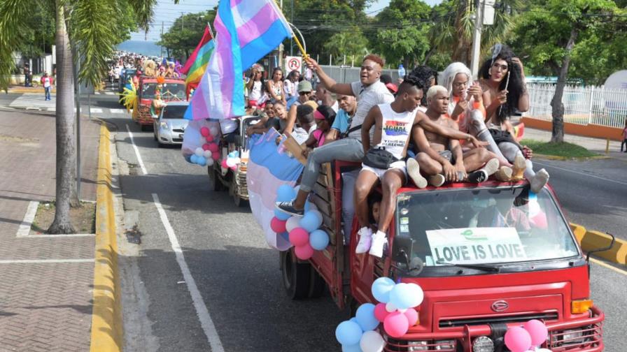 Celebraron caravana del orgullo GLBT