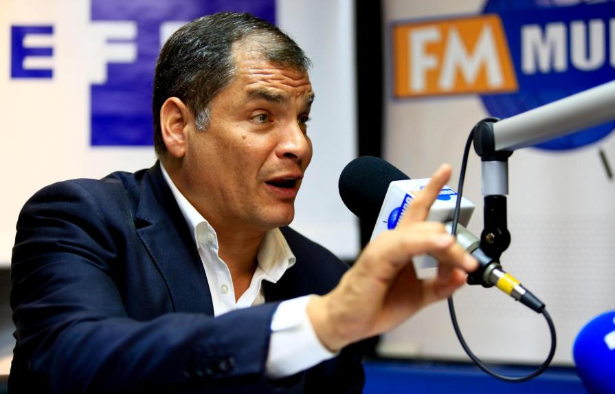 Correa, llamado por la justicia de Ecuador, acudió a consulado en Bruselas