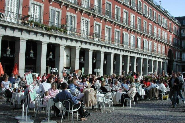 Turistas extranjeros gastan en España un 4.1 % más hasta mayo