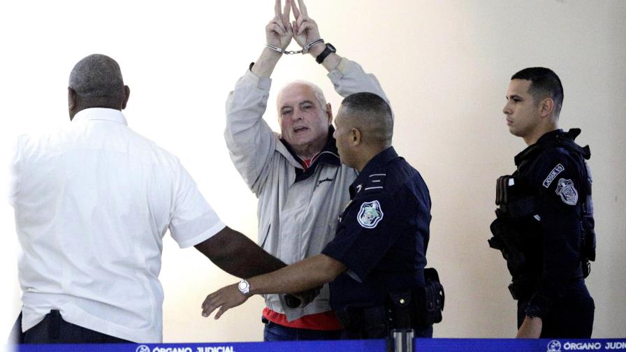 Martinelli solicita en la cárcel una doméstica, calentador y TV con servicio de cable