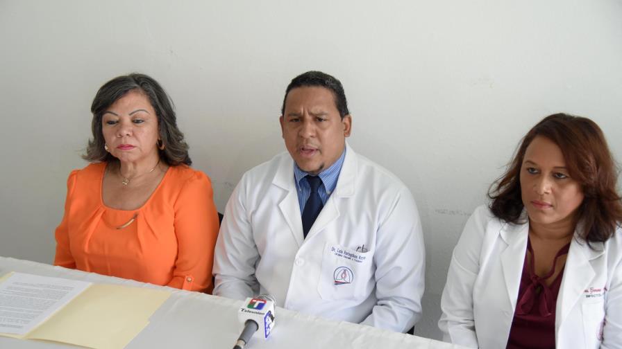 Dirigentes de gremios de salud lamentan caída servicios Dirigentes de gremios de salud lamentan caída servicios