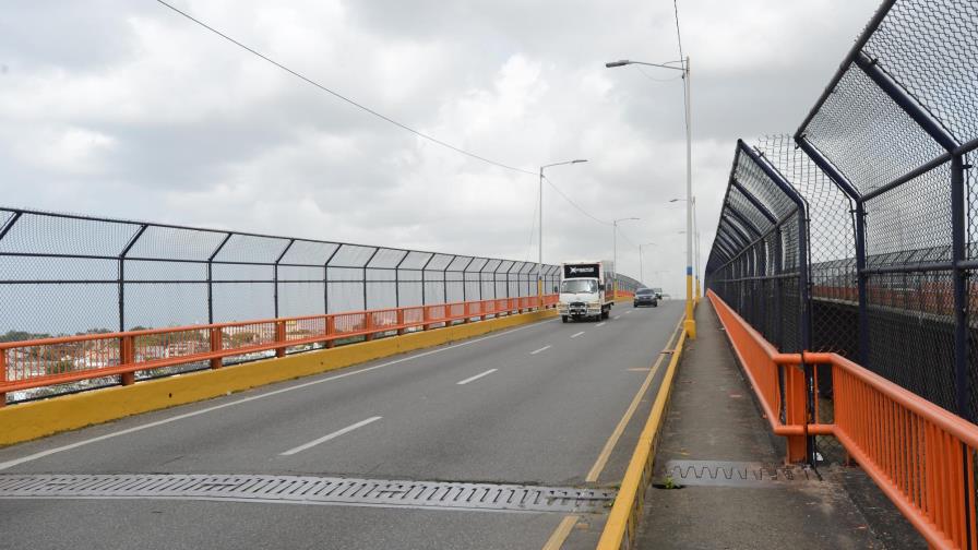 Obras Públicas concluyó operativo de limpieza y acondicionamiento de puentes Obras Públicas concluyó operativo de limpieza y acondicionamiento de puentes