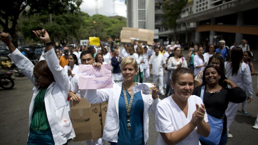 Comienza segunda semana de pequeñas protestas en Venezuela por la crisis