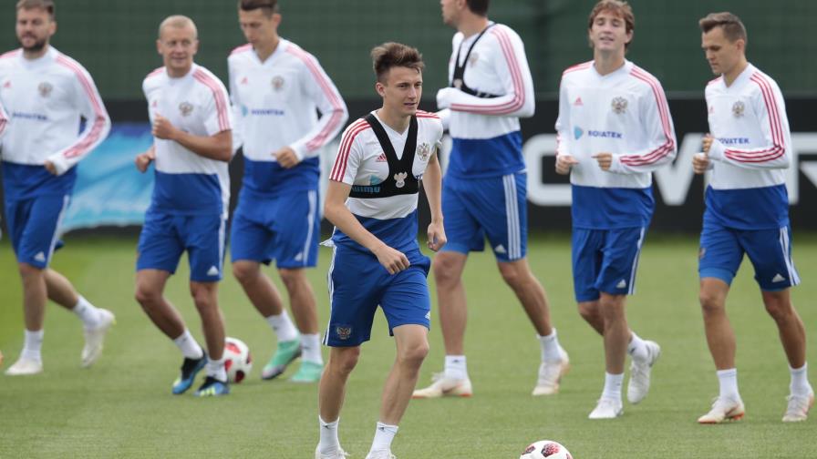 Rusia disfruta sus logros en el Mundial y se distancia del tema del dopaje