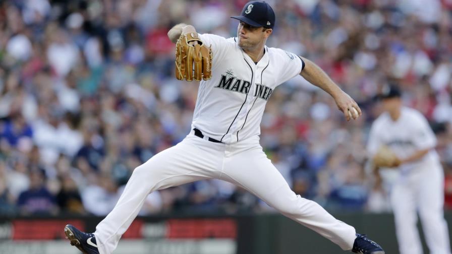 Marineros vencen Angelinos con una sólida labor de LeBlanc Marineros vencen Angelinos con una sólida labor de LeBlanc