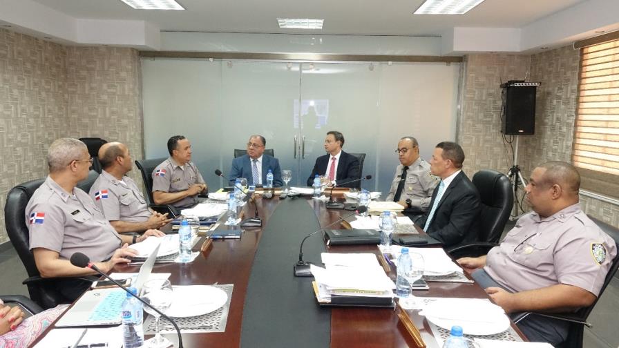 Consejo Superior Policial sostiene primer encuentro con actual ministro de Interior 