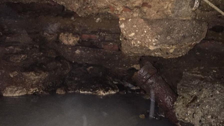 Se hunde parte del piso de hospital Padre Billini en la Ciudad Colonial