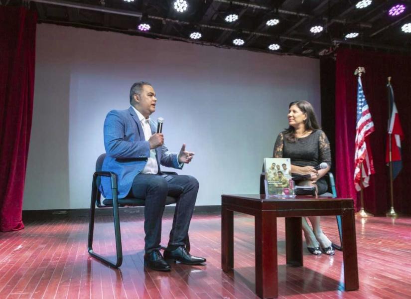 Periodista Máximo Jiménez  conversa sobre la bachata en Nueva York