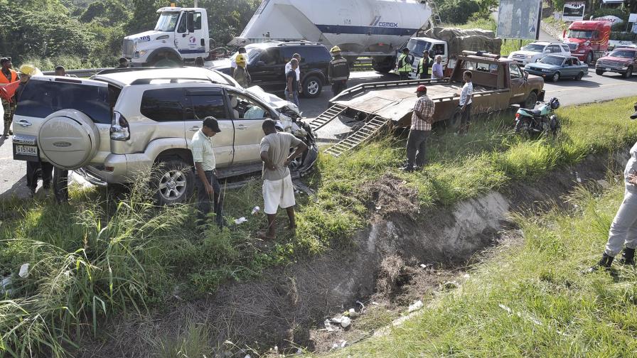 Ministro de Obras Públicas dice exceso de velocidad es causa de accidentes
Gonzalo afirma exceso de velocidad e imprudencia son las principales causas de los accidentes