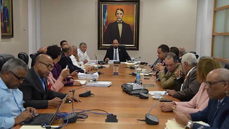 El tiempo apremia para aprobar Ley de Partidos