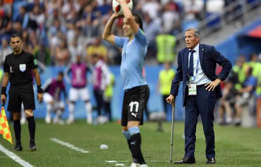 “El rival nos superó y nos ganó bien”, admite Oscar Tabárez