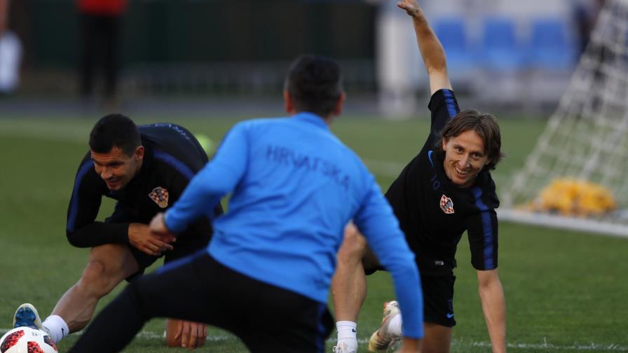 La talentosa Croacia enfrenta a una Rusia eufórica en unos cuartos por la historia