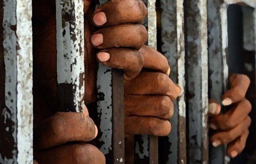 Escaparon dos reclusos cárcel de Montecristi