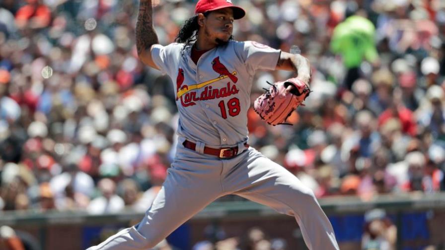 Carlos Martínez y Cardenales derrotan 3-2 a Gigantes Carlos Martínez y Cardenales derrotan 3-2 a Gigantes