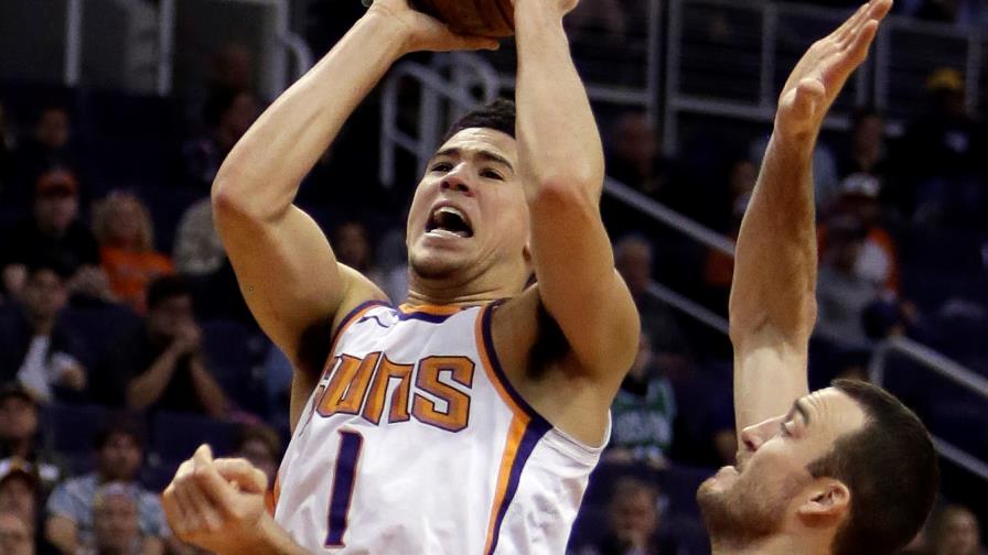 Devin Booker firma extensión de contrato con los Suns