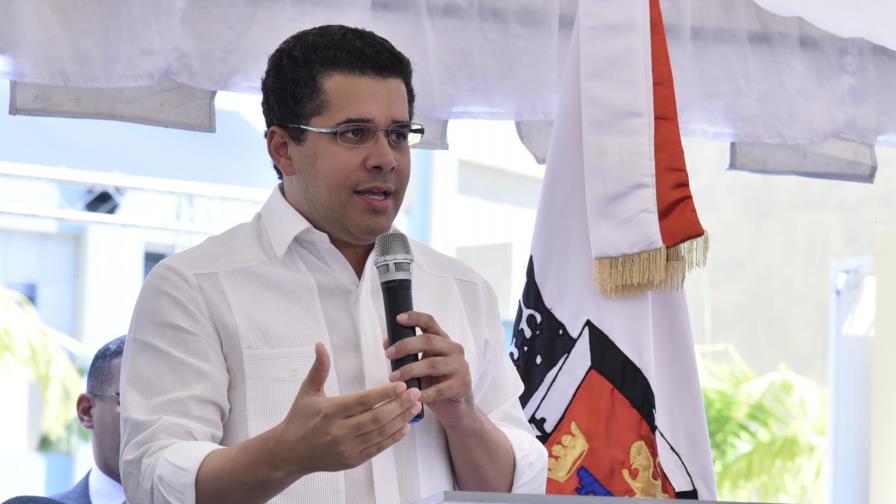 Collado pone en servicio 50 camiones de recogida Collado pone en servicio 50 camiones de recogida